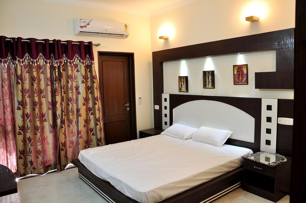Mohini Home Stay آغْرا المظهر الخارجي الصورة