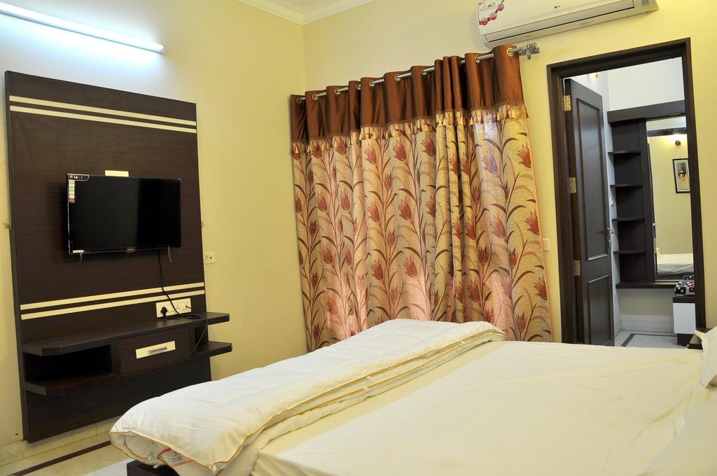 Mohini Home Stay آغْرا الغرفة الصورة