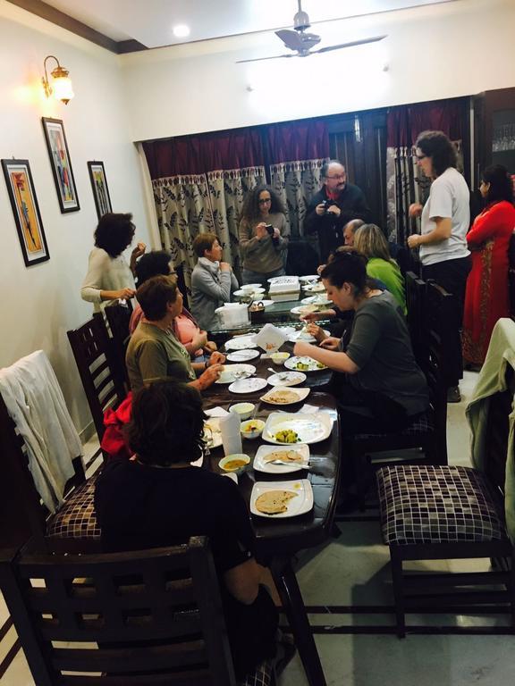 Mohini Home Stay آغْرا المظهر الخارجي الصورة