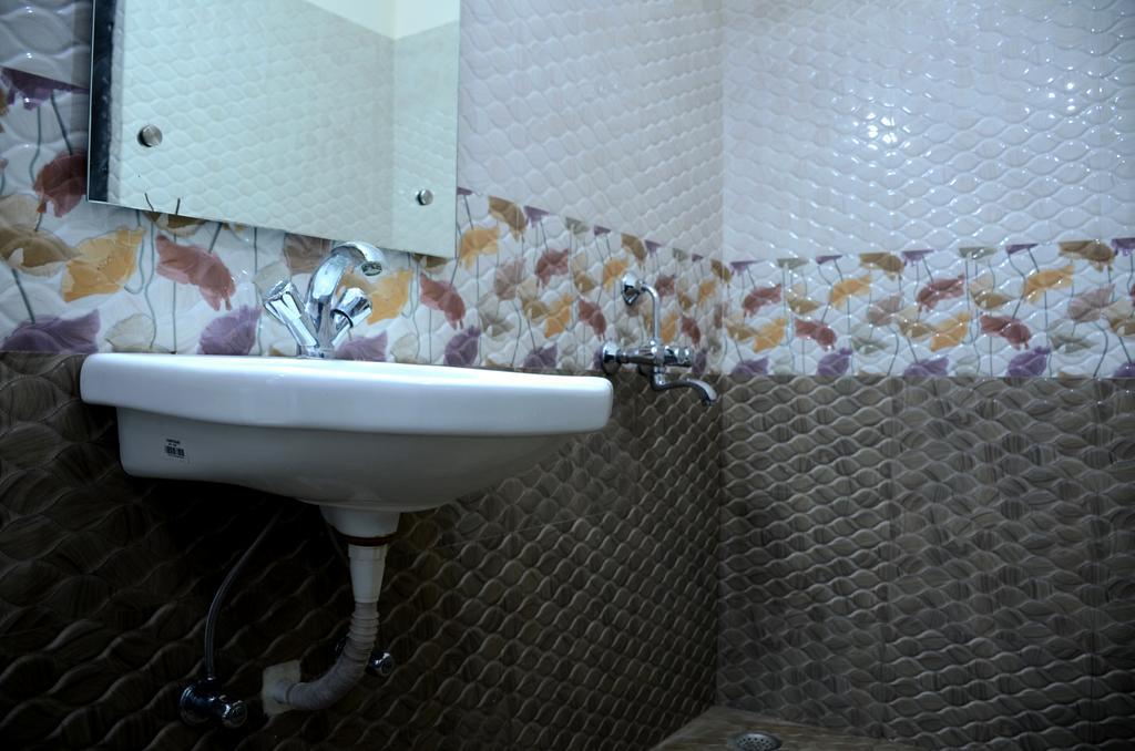 Mohini Home Stay آغْرا المظهر الخارجي الصورة